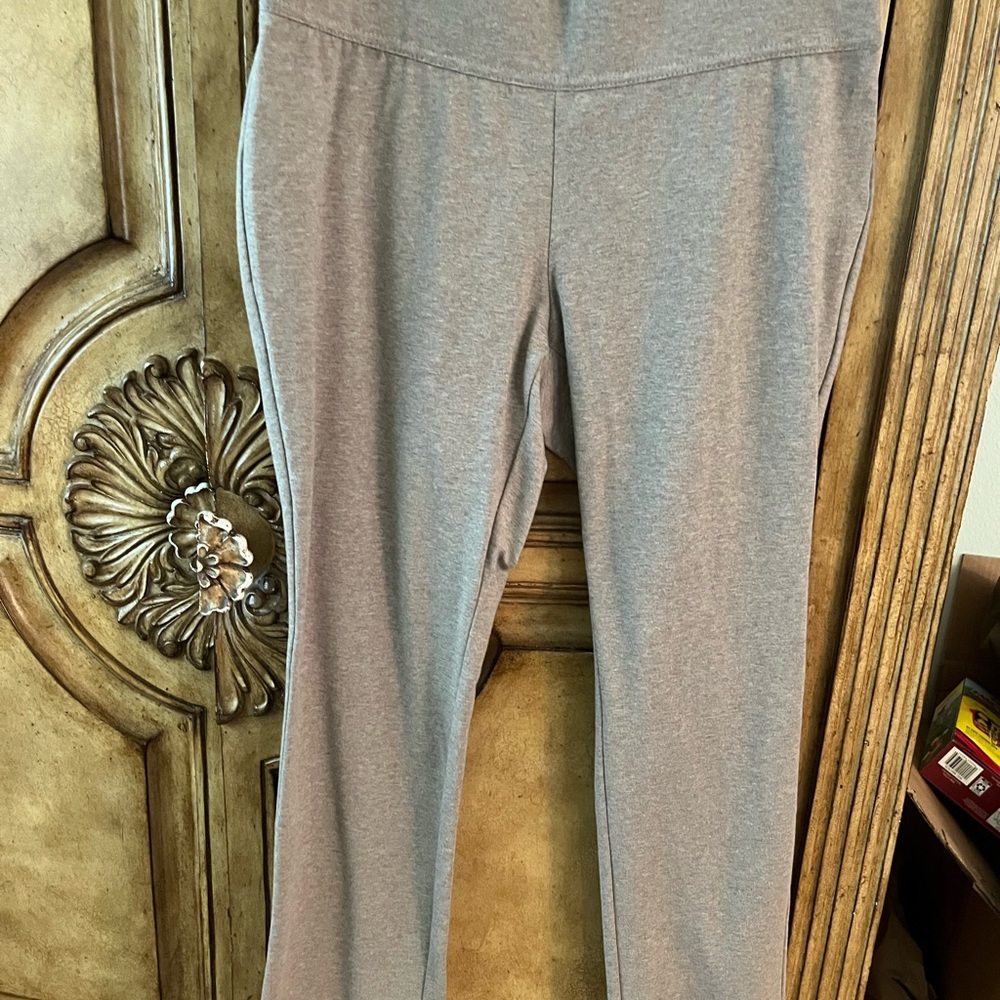 Lands End leggings. MP 10-12